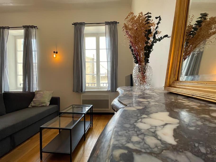 L'Appartement Tomey Avec Parking Carcassonne Buitenkant foto