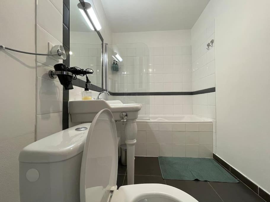 L'Appartement Tomey Avec Parking Carcassonne Buitenkant foto