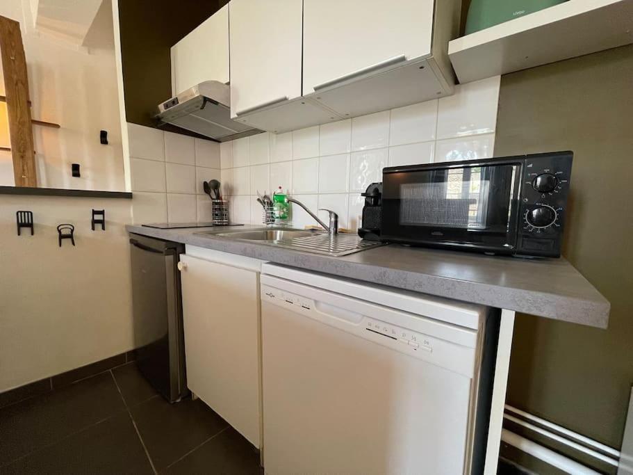 L'Appartement Tomey Avec Parking Carcassonne Buitenkant foto