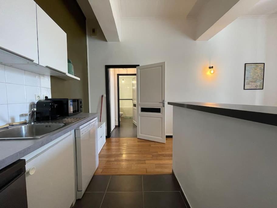 L'Appartement Tomey Avec Parking Carcassonne Buitenkant foto