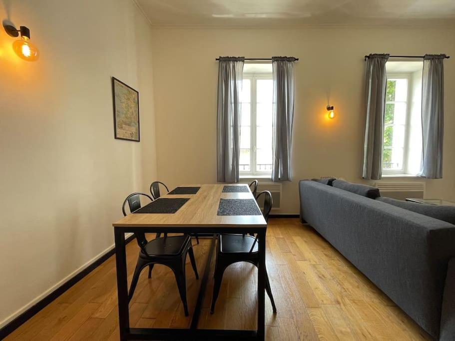 L'Appartement Tomey Avec Parking Carcassonne Buitenkant foto