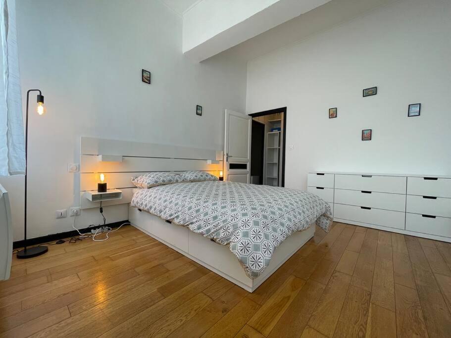 L'Appartement Tomey Avec Parking Carcassonne Buitenkant foto